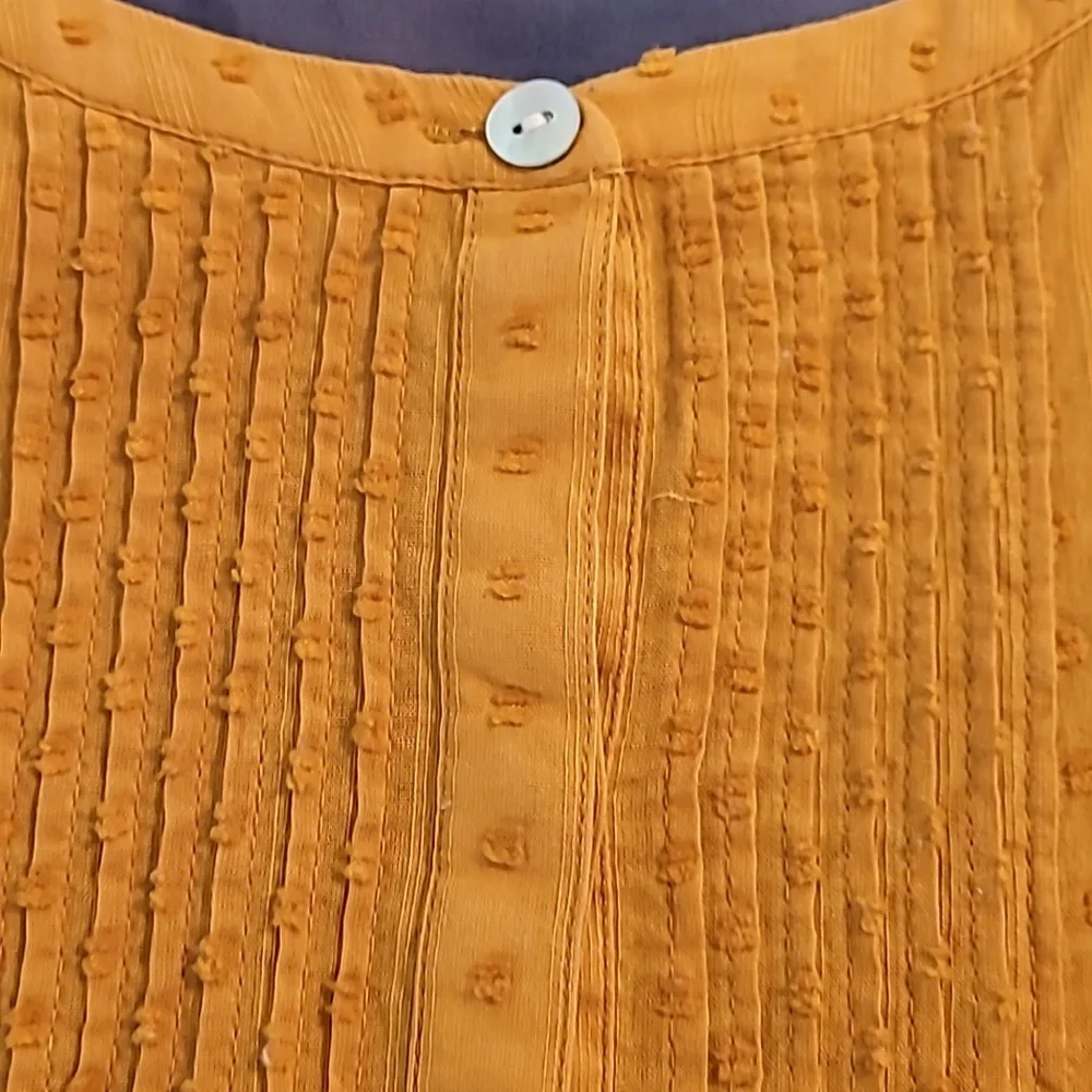 Fall Is Almost Here 100% Cotton J. Jill Gold Blouse with Pintuck Detail - Picture 4 of 4